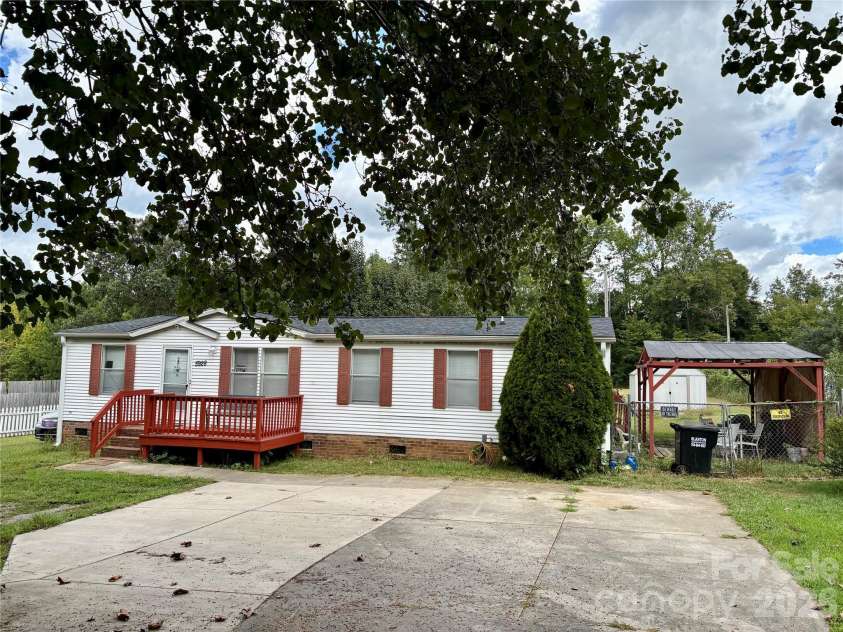 5928 Lewis Road, Gastonia, NC 28052.  MLS# CAR4424246, YatesRealty ID 51103. 