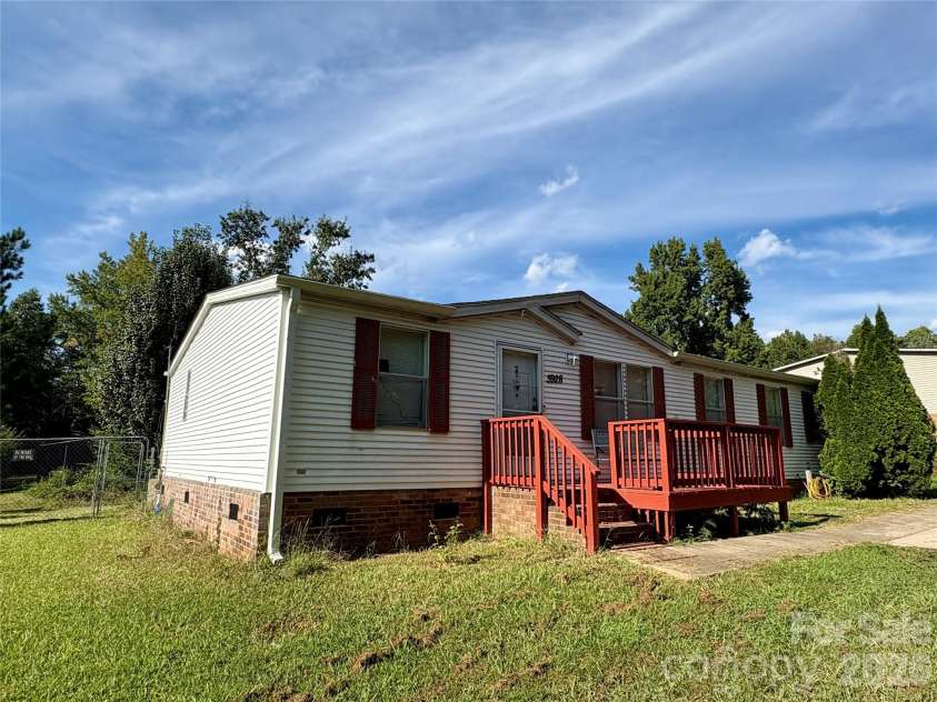 5928 Lewis Road, Gastonia, NC 28052.  MLS# CAR4424246, YatesRealty ID 51103. 