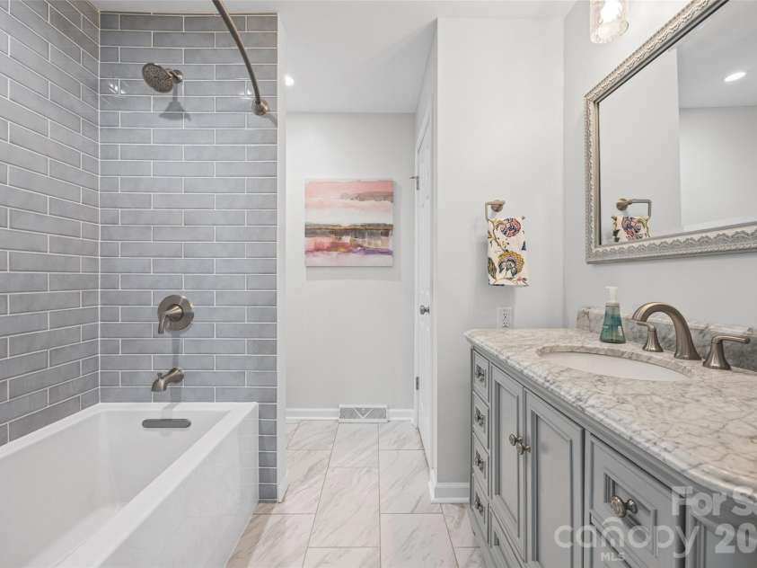 1647 Nottingham Court, Rock Hill, SC 29732.  MLS# CAR4422537, YatesRealty ID 51106. 
