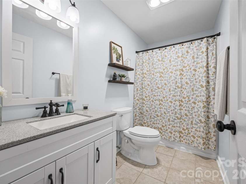 1647 Nottingham Court, Rock Hill, SC 29732.  MLS# CAR4422537, YatesRealty ID 51106. 
