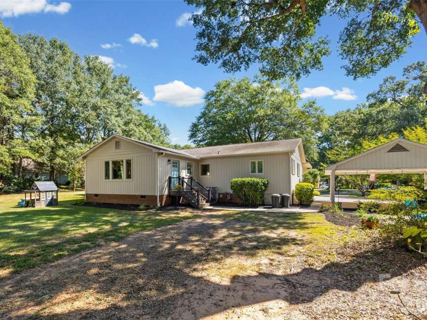 1647 Nottingham Court, Rock Hill, SC 29732.  MLS# CAR4422537, YatesRealty ID 51106. 
