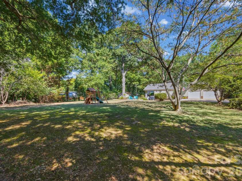 1647 Nottingham Court, Rock Hill, SC 29732.  MLS# CAR4422537, YatesRealty ID 51106. 