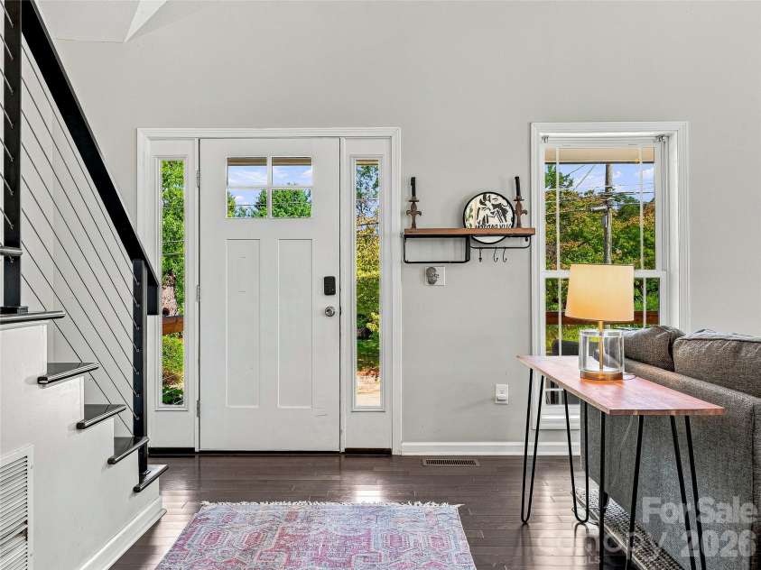73 Mountain Street, Asheville, NC 28801.  MLS# CAR4422936, YatesRealty ID 51107. 