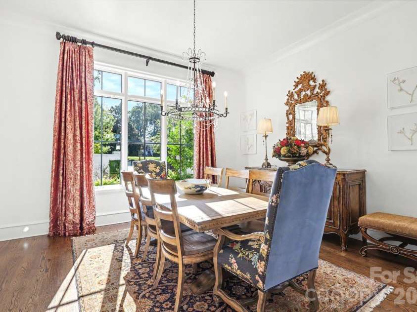 1318 Kings Drive, Charlotte, NC 28207.  MLS# CAR4424849, YatesRealty ID 51110. 