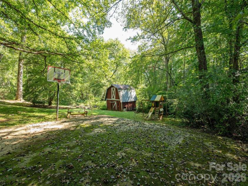 4103 Turnpike Road, Horse Shoe, NC 28742.  MLS# CAR4425373, YatesRealty ID 51112. 