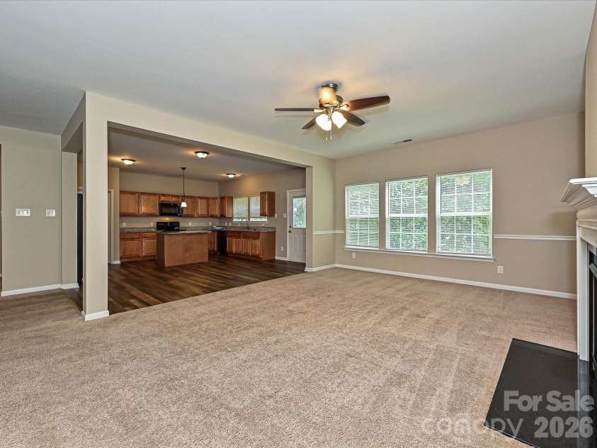 8318 Rockmoor Ridge Road, Charlotte, NC 28215.  MLS# CAR4425119, YatesRealty ID 51116. 