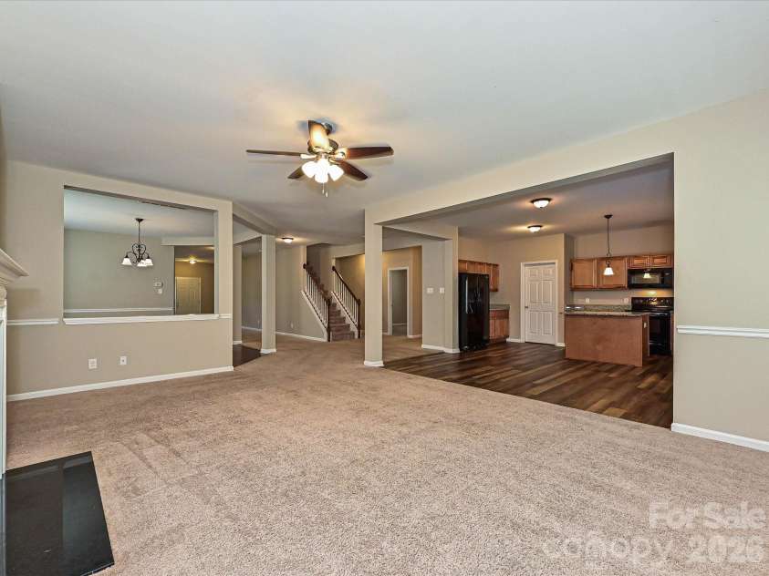 8318 Rockmoor Ridge Road, Charlotte, NC 28215.  MLS# CAR4425119, YatesRealty ID 51116. 