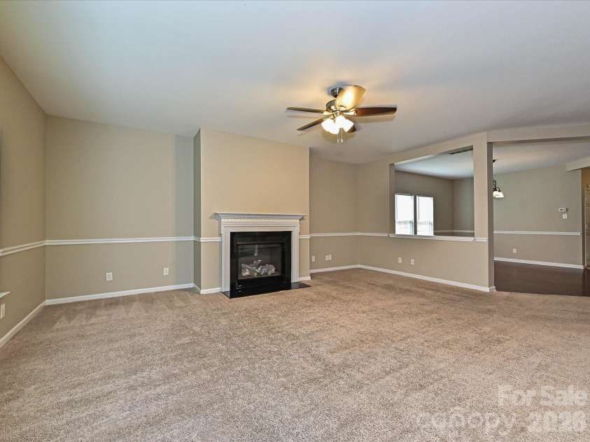 8318 Rockmoor Ridge Road, Charlotte, NC 28215.  MLS# CAR4425119, YatesRealty ID 51116. 