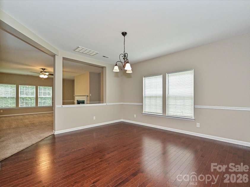 8318 Rockmoor Ridge Road, Charlotte, NC 28215.  MLS# CAR4425119, YatesRealty ID 51116. Dinning Room
