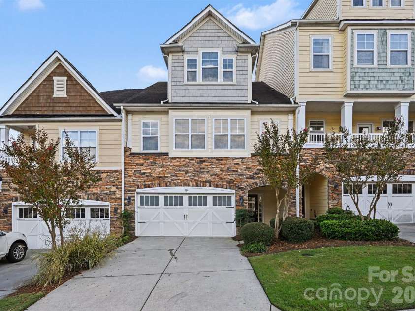 114 Inlet Point Drive, Tega Cay, SC 29708.  MLS# CAR4432207, YatesRealty ID 5112. 