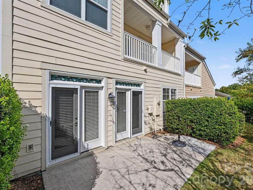 114 Inlet Point Drive, Tega Cay, SC 29708.  MLS# CAR4432207, YatesRealty ID 5112. 