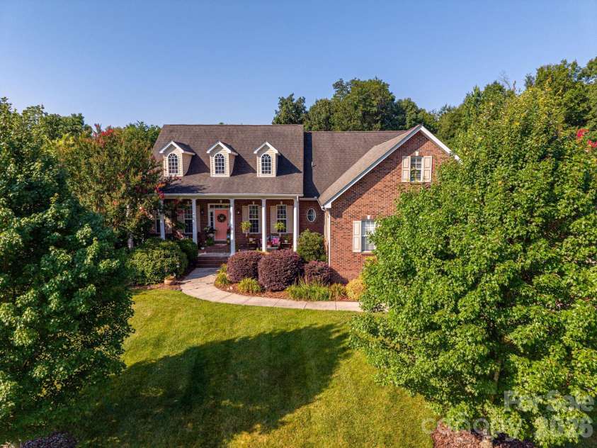 961 Colleton Meadow Drive, Clover, SC 29710.  MLS# CAR4402117, YatesRealty ID 51124. 