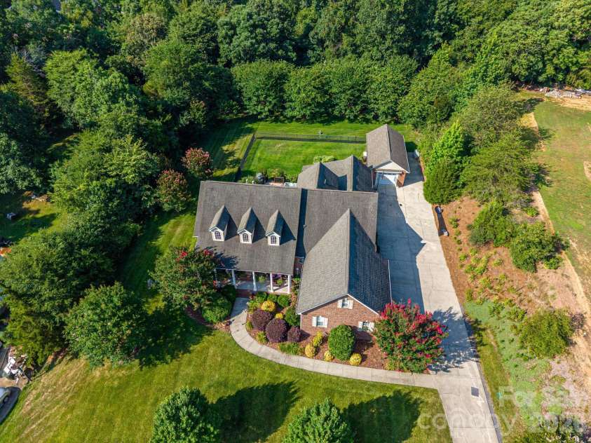 961 Colleton Meadow Drive, Clover, SC 29710.  MLS# CAR4402117, YatesRealty ID 51124. 