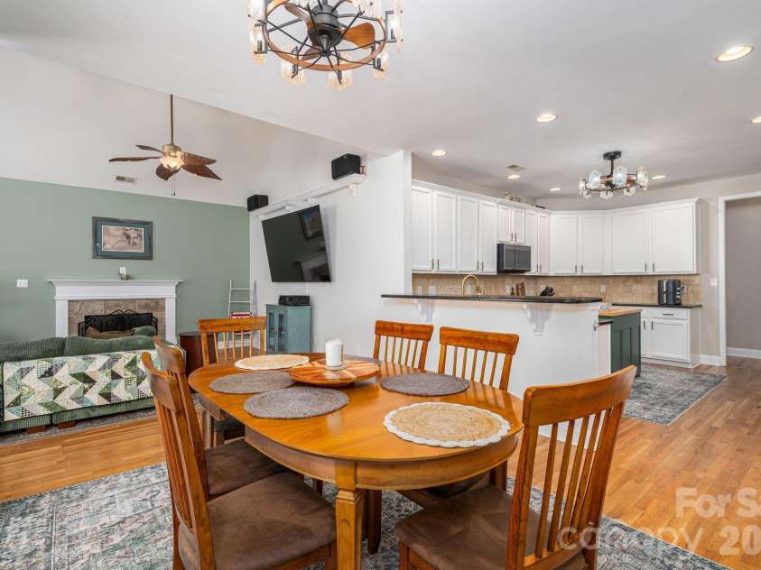 961 Colleton Meadow Drive, Clover, SC 29710.  MLS# CAR4402117, YatesRealty ID 51124. 