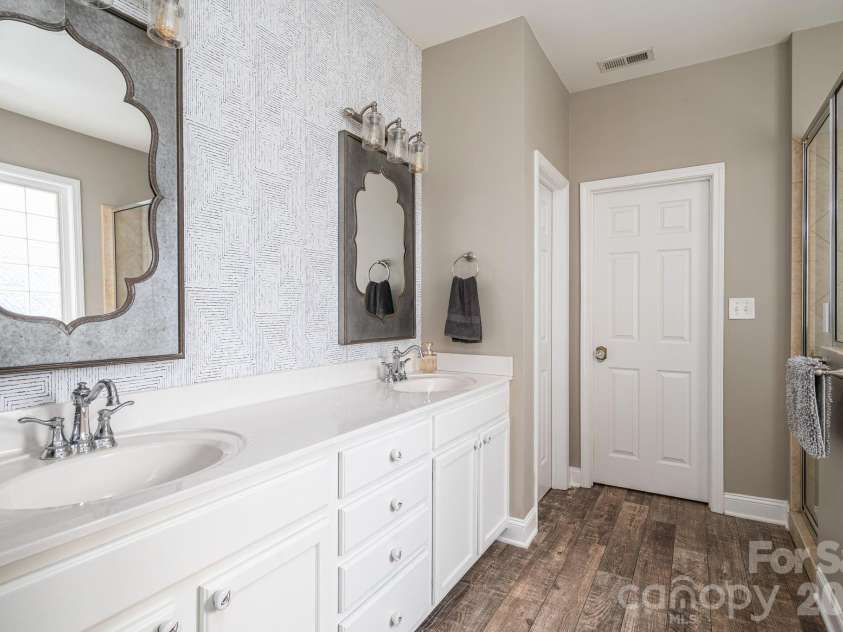 961 Colleton Meadow Drive, Clover, SC 29710.  MLS# CAR4402117, YatesRealty ID 51124. 