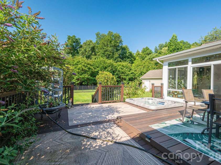 961 Colleton Meadow Drive, Clover, SC 29710.  MLS# CAR4402117, YatesRealty ID 51124. 