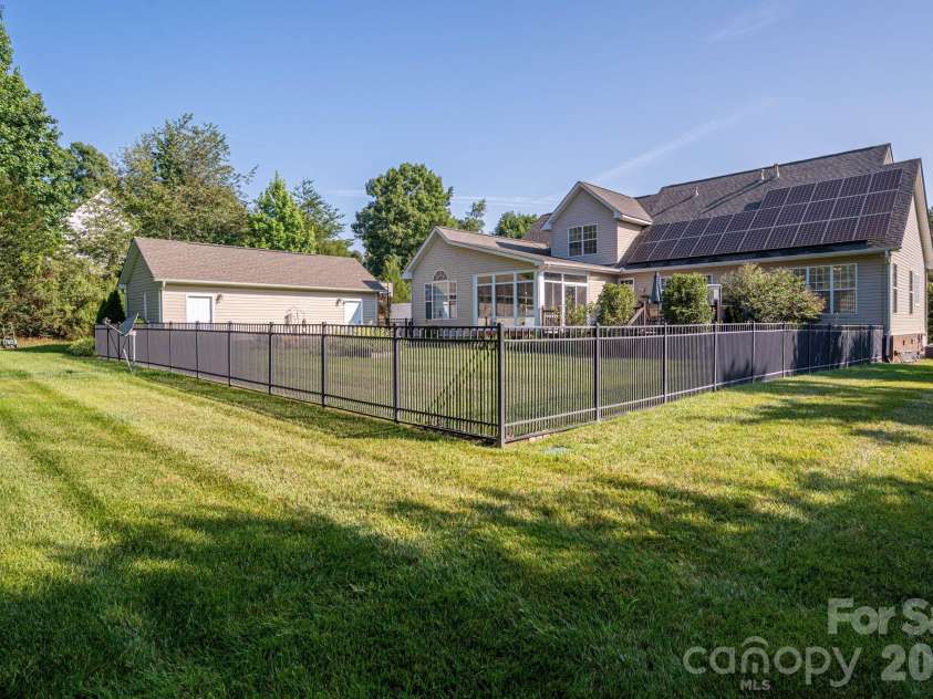 961 Colleton Meadow Drive, Clover, SC 29710.  MLS# CAR4402117, YatesRealty ID 51124. 