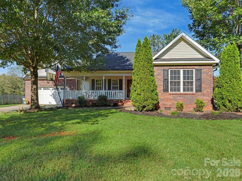 1411 Mill Wheel Drive, Salisbury, NC 28146.  MLS# CAR4409155, YatesRealty ID 51125. 