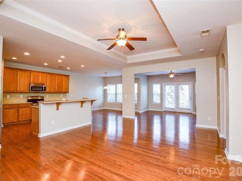 6720 Eastfield Park Drive, Charlotte, NC 28269.  MLS# CAR4375584, YatesRealty ID 51126. 