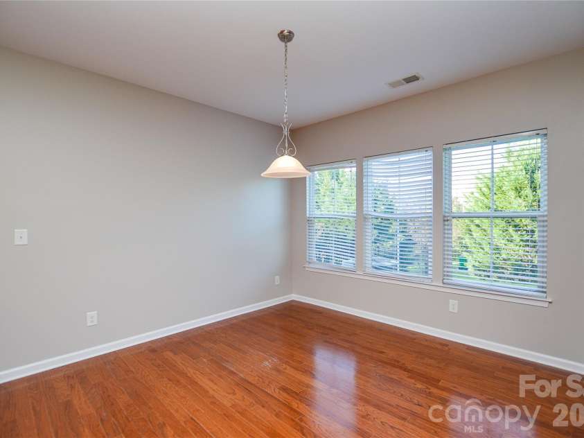 6720 Eastfield Park Drive, Charlotte, NC 28269.  MLS# CAR4375584, YatesRealty ID 51126. 