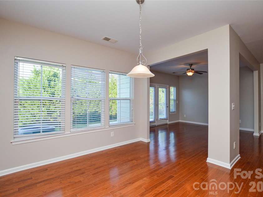 6720 Eastfield Park Drive, Charlotte, NC 28269.  MLS# CAR4375584, YatesRealty ID 51126. 