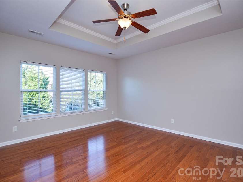 6720 Eastfield Park Drive, Charlotte, NC 28269.  MLS# CAR4375584, YatesRealty ID 51126. 