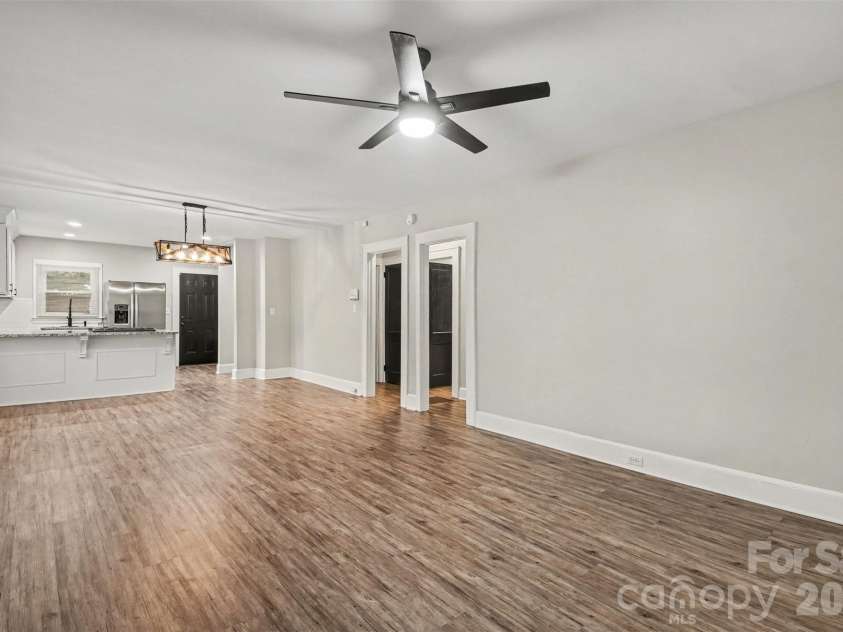 1521 Blackwood Street, Gastonia, NC 28052.  MLS# CAR4420780, YatesRealty ID 51127. 