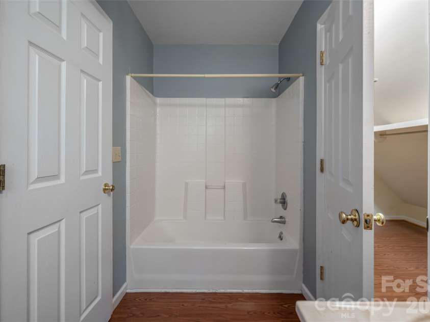 3482 Polk County Line Road, Rutherfordton, NC 28139.  MLS# CAR4424909, YatesRealty ID 51129. Loft bathroom