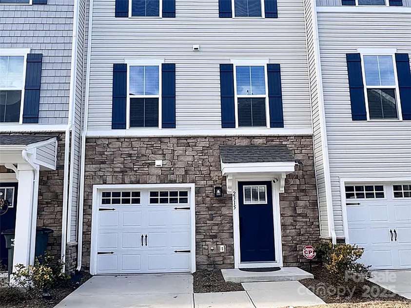 2315 Doby Creek Lane, Charlotte, NC 28262.  MLS# CAR4245746, YatesRealty ID 5113. 