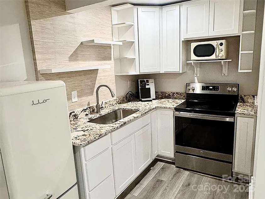 2315 Doby Creek Lane, Charlotte, NC 28262.  MLS# CAR4245746, YatesRealty ID 5113. 