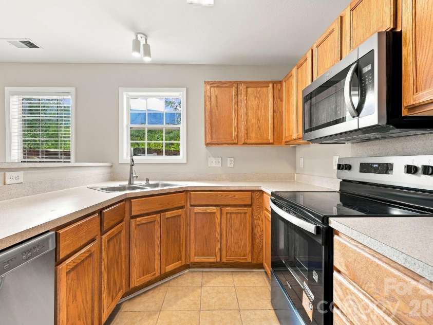 127 Pinewood Lane, Bermuda Run, NC 27006.  MLS# CAR4423822, YatesRealty ID 51130. 