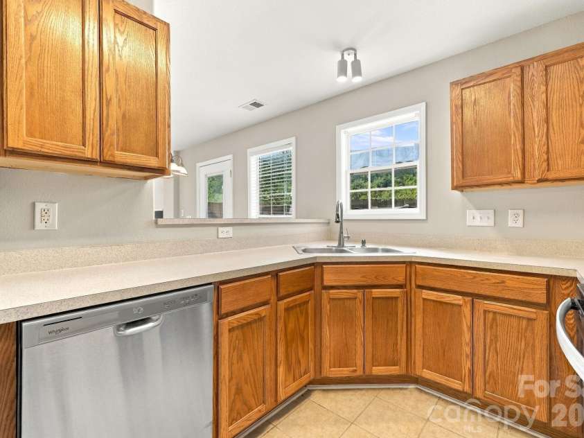 127 Pinewood Lane, Bermuda Run, NC 27006.  MLS# CAR4423822, YatesRealty ID 51130. 
