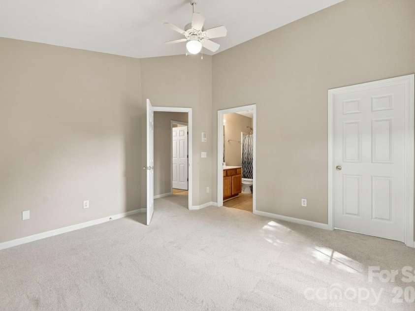 127 Pinewood Lane, Bermuda Run, NC 27006.  MLS# CAR4423822, YatesRealty ID 51130. 