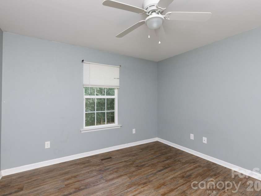 2246 Pacer Drive, Lancaster, SC 29720.  MLS# CAR4424044, YatesRealty ID 51131. 