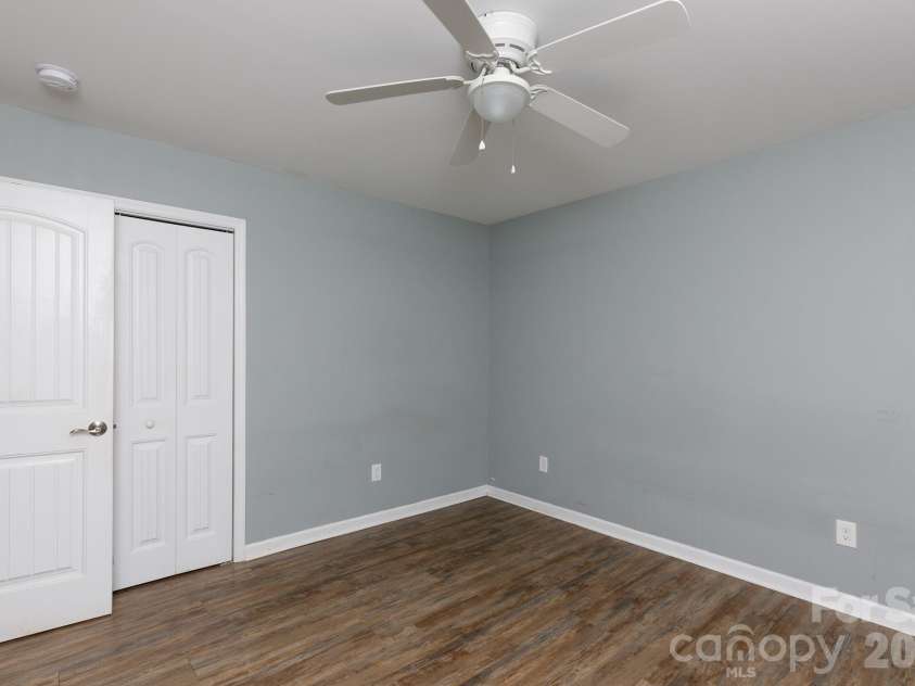 2246 Pacer Drive, Lancaster, SC 29720.  MLS# CAR4424044, YatesRealty ID 51131. 