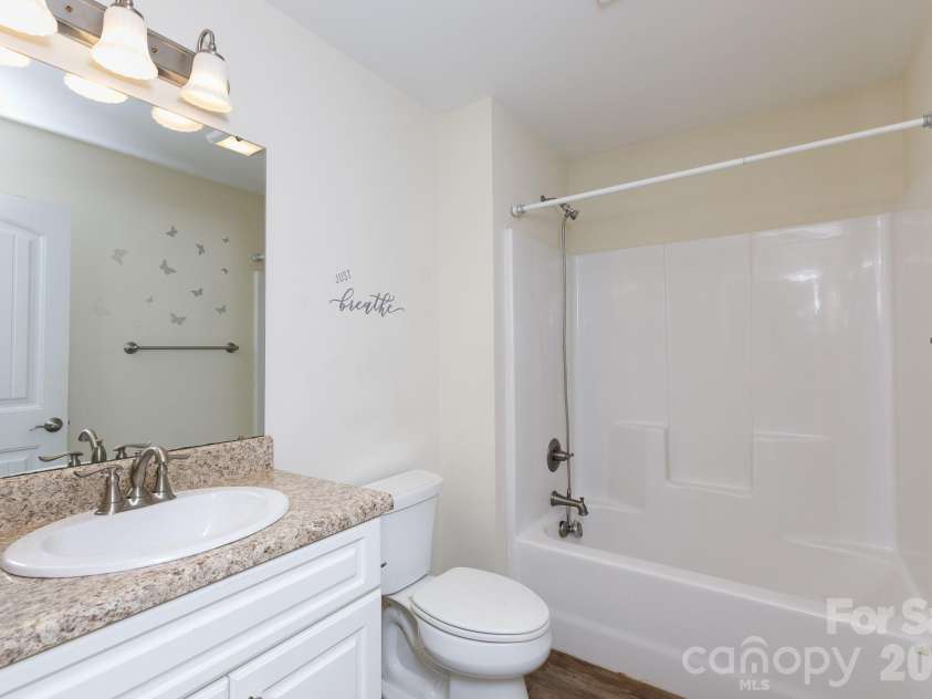 2246 Pacer Drive, Lancaster, SC 29720.  MLS# CAR4424044, YatesRealty ID 51131. 