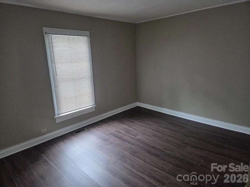 578 Harris Street, Concord, NC 28025.  MLS# CAR4411454, YatesRealty ID 51132. 