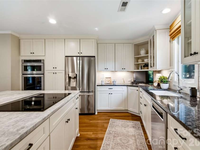 8172 Malibu Pointe Lane, Denver, NC 28037.  MLS# CAR4424504, YatesRealty ID 51133. 