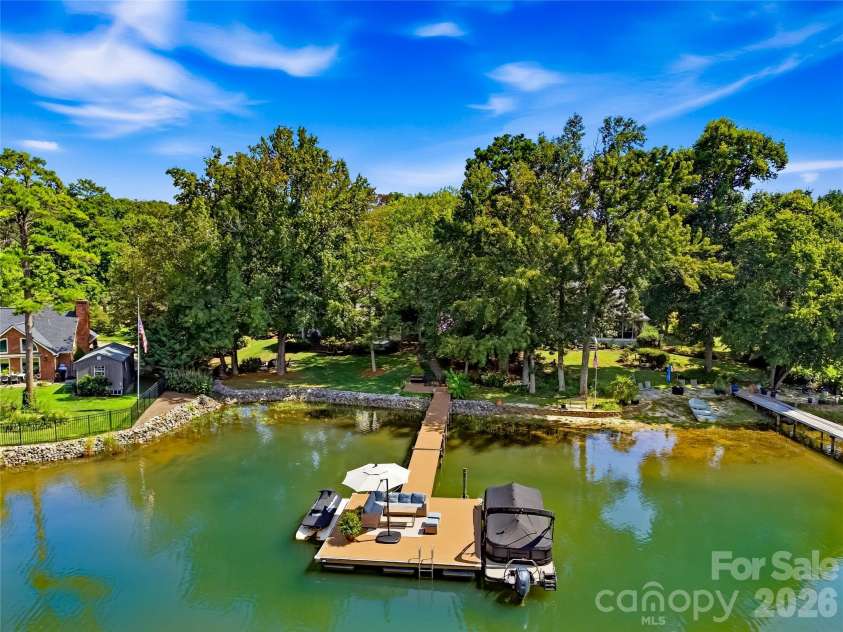 8172 Malibu Pointe Lane, Denver, NC 28037.  MLS# CAR4424504, YatesRealty ID 51133. Dock with jetski port