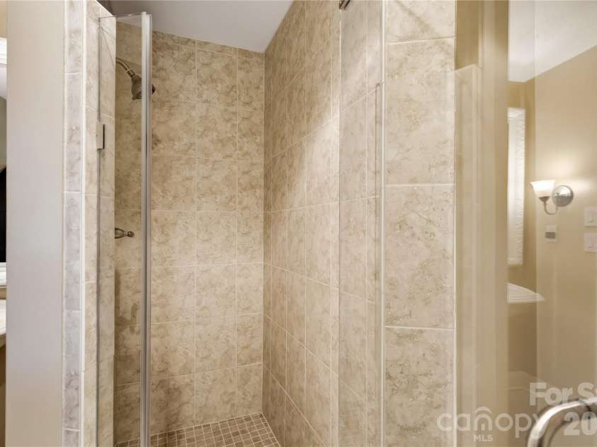 8172 Malibu Pointe Lane, Denver, NC 28037.  MLS# CAR4424504, YatesRealty ID 51133. Second primary shower