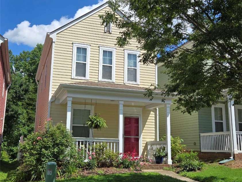 15947 Rose Glenn Lane, Davidson, NC 28036.  MLS# CAR4413679, YatesRealty ID 51134. 