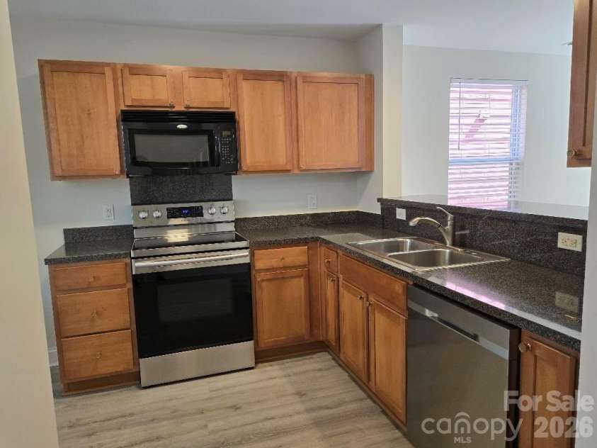 15947 Rose Glenn Lane, Davidson, NC 28036.  MLS# CAR4413679, YatesRealty ID 51134. 