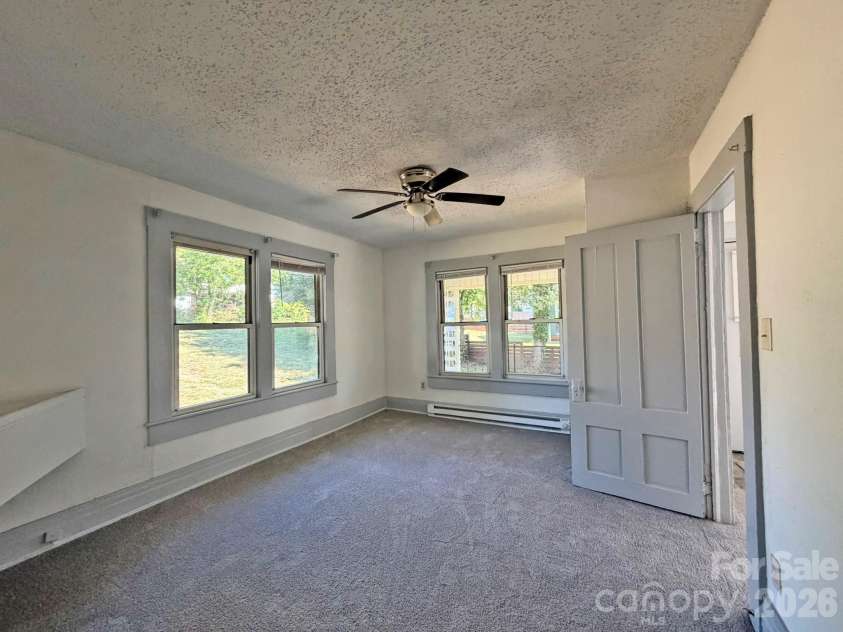 41 Oak Hill Drive, Asheville, NC 28806.  MLS# CAR4384194, YatesRealty ID 51135. Bedroom 1