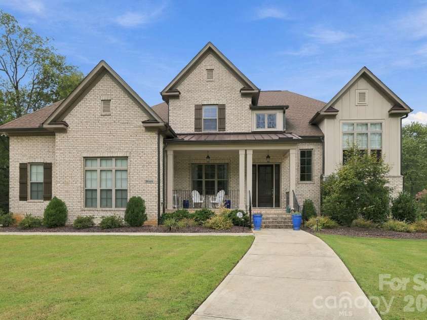 3948 Carmel Acres Drive, Charlotte, NC 28226.  MLS# CAR4425128, YatesRealty ID 51137. 
