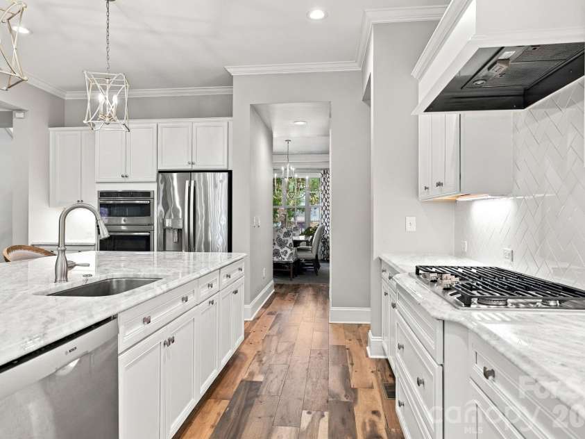 3948 Carmel Acres Drive, Charlotte, NC 28226.  MLS# CAR4425128, YatesRealty ID 51137. 