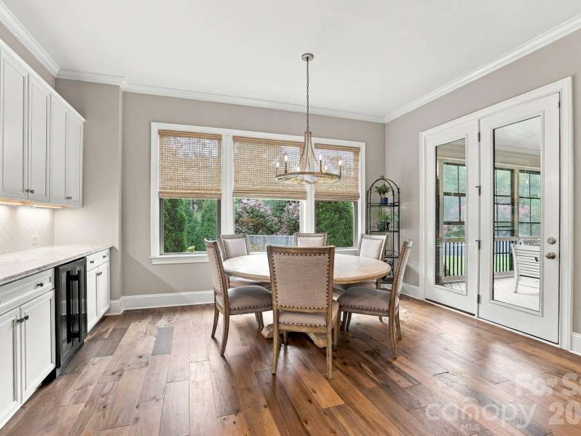 3948 Carmel Acres Drive, Charlotte, NC 28226.  MLS# CAR4425128, YatesRealty ID 51137. 