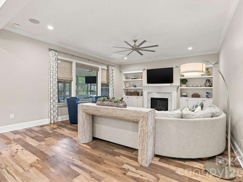 3948 Carmel Acres Drive, Charlotte, NC 28226.  MLS# CAR4425128, YatesRealty ID 51137. 