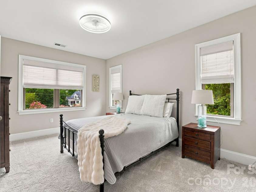 3948 Carmel Acres Drive, Charlotte, NC 28226.  MLS# CAR4425128, YatesRealty ID 51137. 