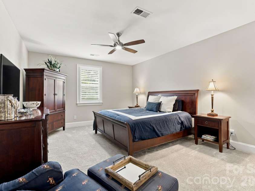 3948 Carmel Acres Drive, Charlotte, NC 28226.  MLS# CAR4425128, YatesRealty ID 51137. 