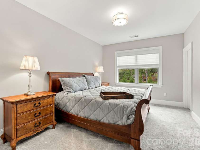 3948 Carmel Acres Drive, Charlotte, NC 28226.  MLS# CAR4425128, YatesRealty ID 51137. 
